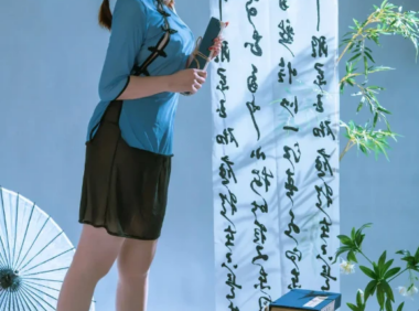Natsuko夏夏子COS图集解析：高人气Coser的自然镜头表现